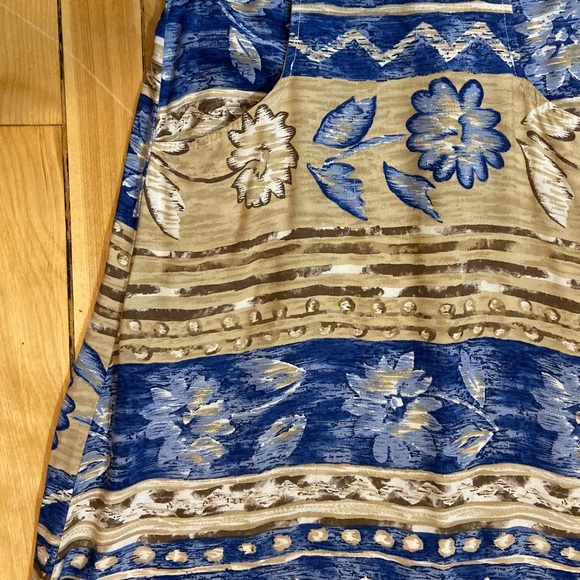 Urban renewal high waisted skirt - Picture 2 of 3